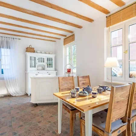 Gutshaus Krimvitz Auf Ruegen Putbus